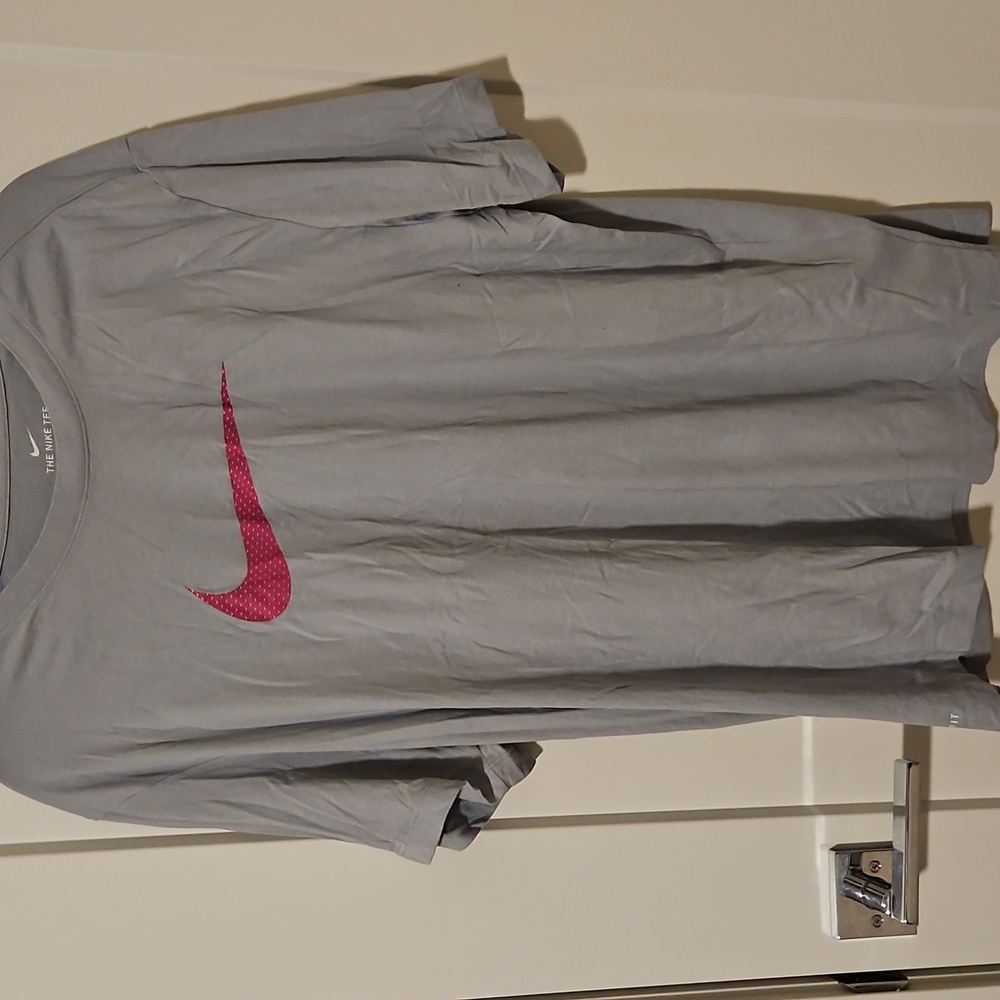 Nike Gray Short Sleeve Tee with Red Logo